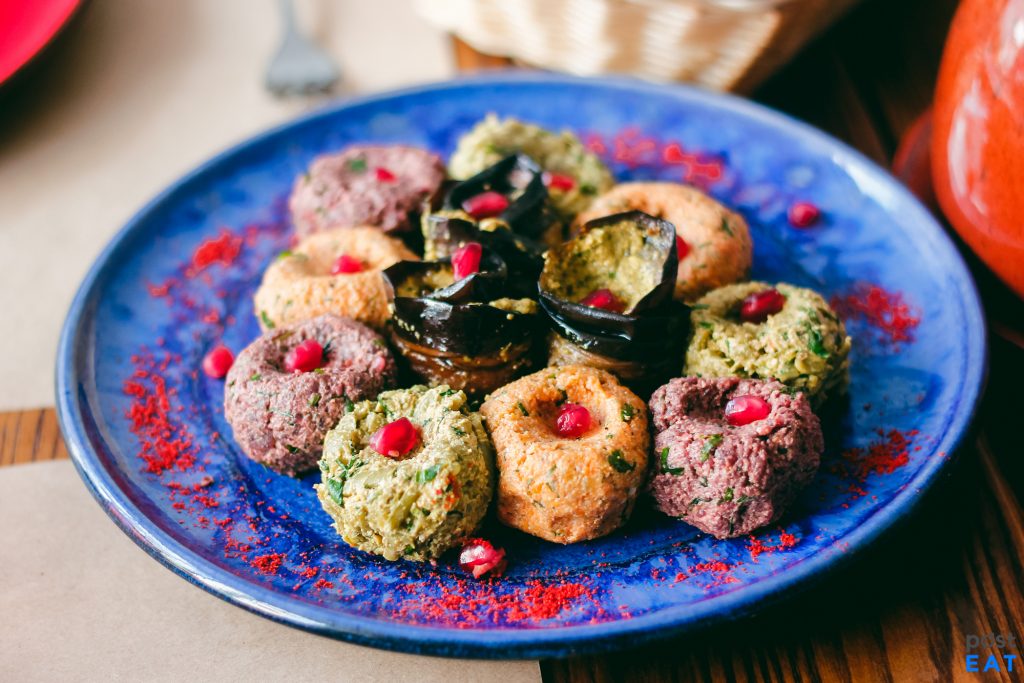 Пхали майкоп. Грузинская кухня ассорти пхали. Ачапа пхали. Пхали Аджарский. Трио пхали.