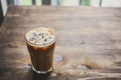 Холодні кавові напої в Києві: чим кав’ярні пропонують освіжитись