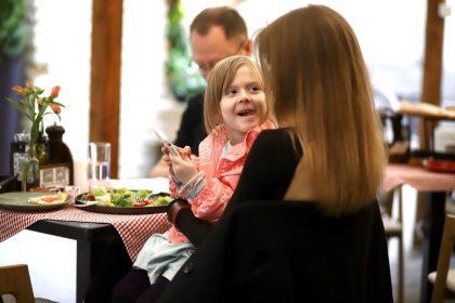 Де поїсти з дітьми у Львові в центрі: локації для всієї родини