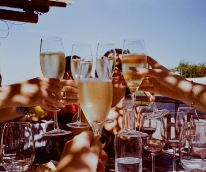 Bubble party: бари Києва з безлімітним просекко, коктейлями з несподіваними подачами та оригінальними інгредієнтами