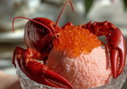 Що їдять в світі цього тижня: морозиво з рака, паста в піца-боулі, морозиво з фрі, морозиво на кукурудзі, піца з чорницею, багет з фісташковим кремом