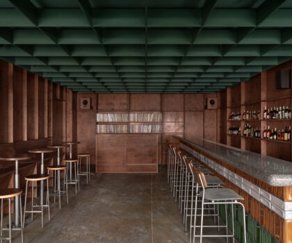 Українська дизайнерка Настя Мірзоян стала “Молодою інтер’єрною дизайнеркою року 2025” за версією Dezeen Awards, зокрема за ресторанні проєкти