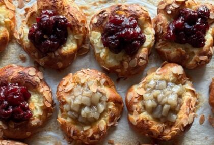 Новий заклад в Києві: PRO TISTO Bakery — пекарня з випічкою на заквасці, сніданками all day і різдвяними штоленами