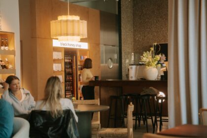 Новий заклад. Львів: мережа Black Honey відкрила нову кав’ярню у Львові в ЖК Avalon Yard