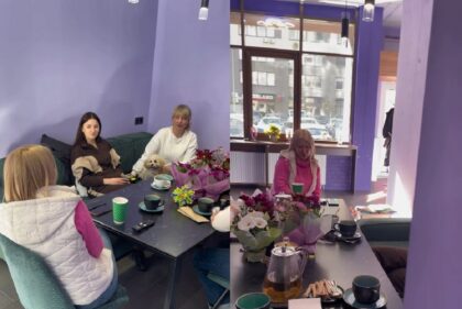 Новий заклад. Київ: Reverie cafe – кав’ярня на районі з зустрічами з психологами та нумерологами відкрилось у ЖК «Варшавський»